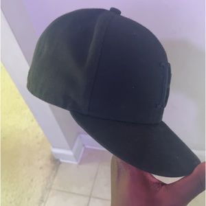 Fitted hat